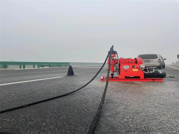 响水镇马路路基路面开裂下沉注浆加固灌浆