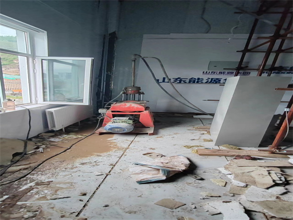 响水镇地基基础下沉墙体裂缝加固注浆顶升施工